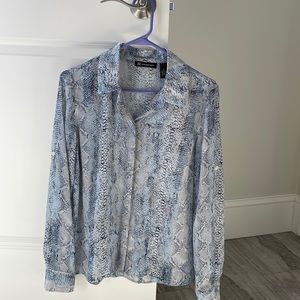 Women’s blouse